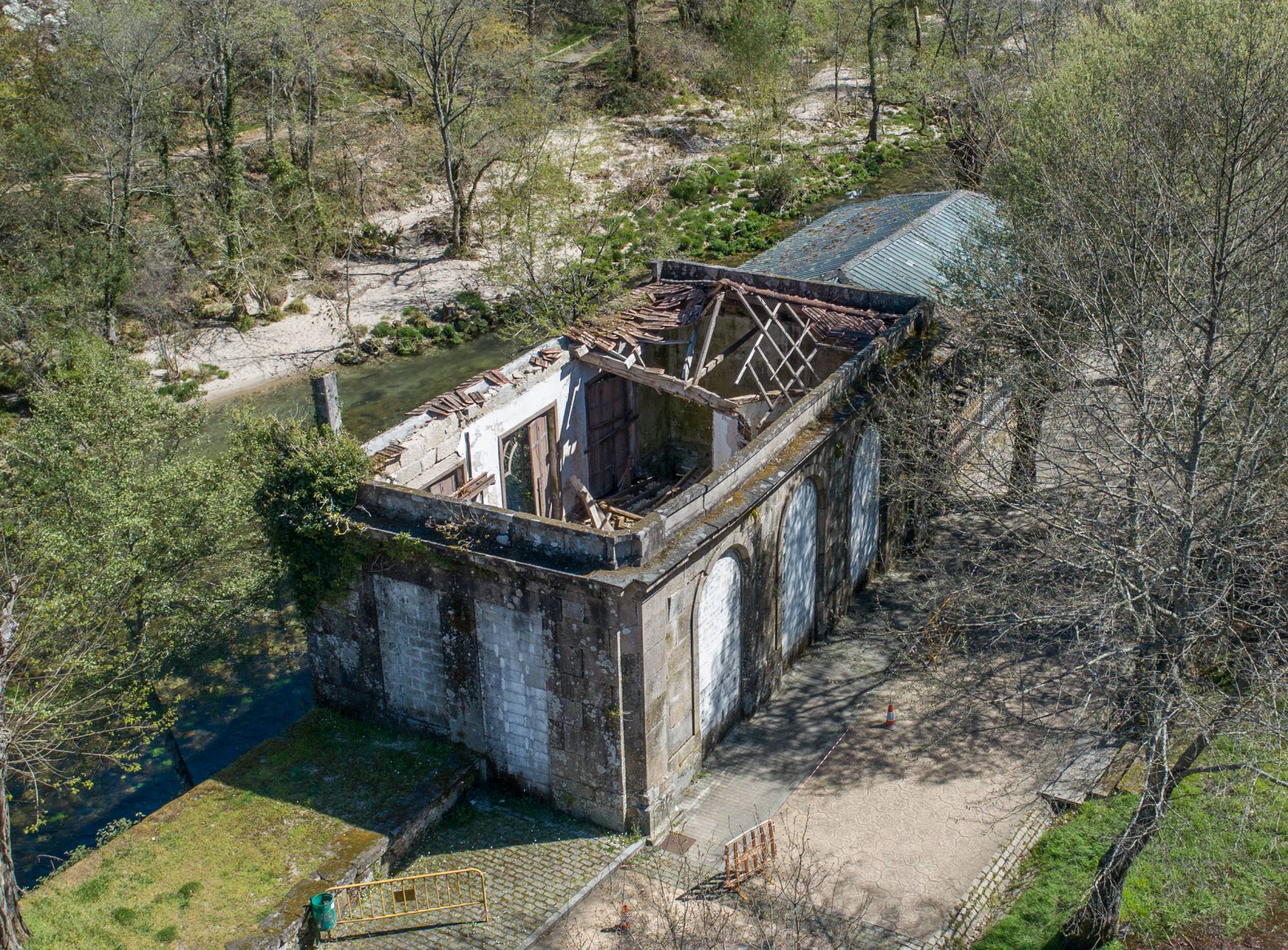 Lee más sobre el artículo Un edificio del arquitecto Antonio Palacios se derrumba en Galicia